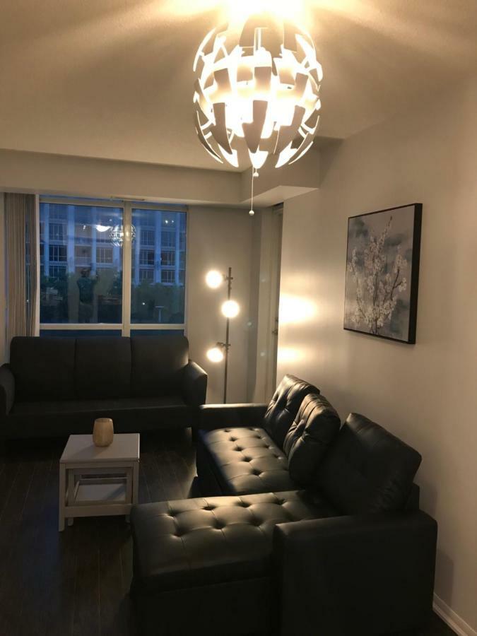 Executive 1 Bedroom Condo Sleeps 2 Toronto Zewnętrze zdjęcie