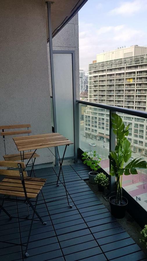 Executive 1 Bedroom Condo Sleeps 2 Toronto Zewnętrze zdjęcie